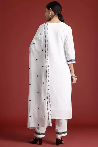 Floral Embroidered Thread Work Pure Cotton Kurta with Trousers & With Dupatta