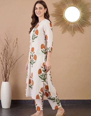 Women Floral Printed Regular Pure Cotton Kurta with Trousers 3