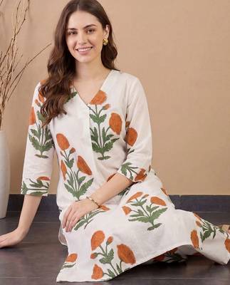 Women Floral Printed Regular Pure Cotton Kurta with Trousers 5