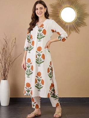 Women Floral Printed Regular Pure Cotton Kurta with Trousers 6
