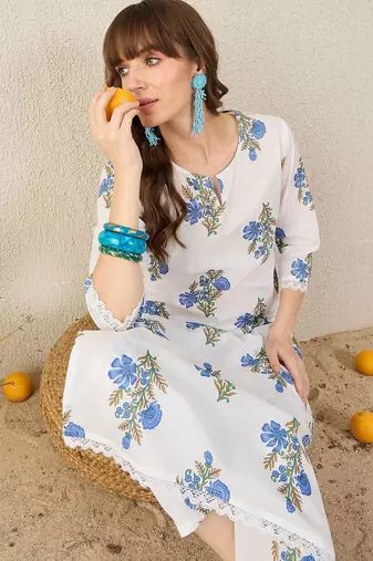 Women Floral Printed Regular Pure Cotton Kurta with Trousers