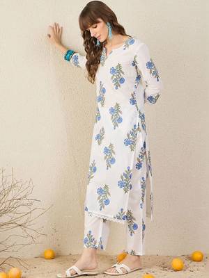 Women Floral Printed Regular Pure Cotton Kurta with Trousers 6