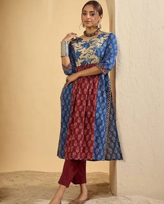 Women Floral Printed Panelled Pure Cotton Kurta with Trousers 5