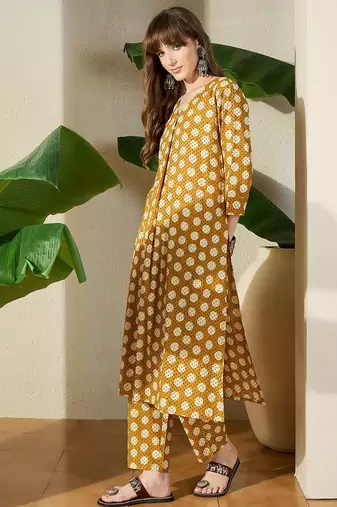 Women Mustard Printed Regular V-Neck Pure Cotton Kurta Sets