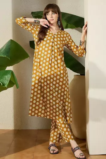 Women Mustard Printed Regular V-Neck Pure Cotton Kurta Sets