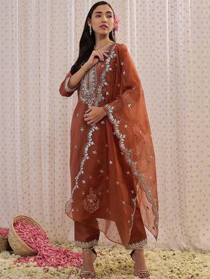Women Ethnic Motifs Embroidered Kurta with Trousers & Dupatta 1