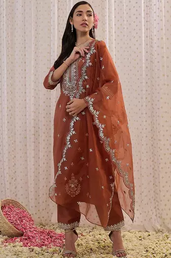 Women Ethnic Motifs Embroidered Kurta with Trousers & Dupatta