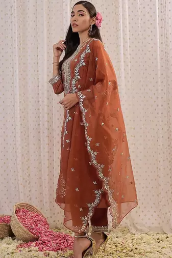 Women Ethnic Motifs Embroidered Kurta with Trousers & Dupatta