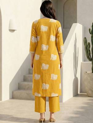 Women Animal Printed Regular Pure Cotton Kurta with Trousers 3