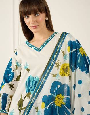 Women Floral Printed Regular Pure Cotton Kurta with Trousers & With Dupatta 2