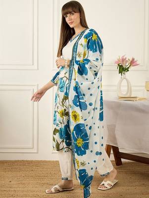 Women Floral Printed Regular Pure Cotton Kurta with Trousers & With Dupatta 3