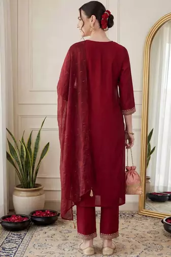 Women Ethnic Motifs Embroidered Regular Sequinned Kurta with Trousers & With Dupatta