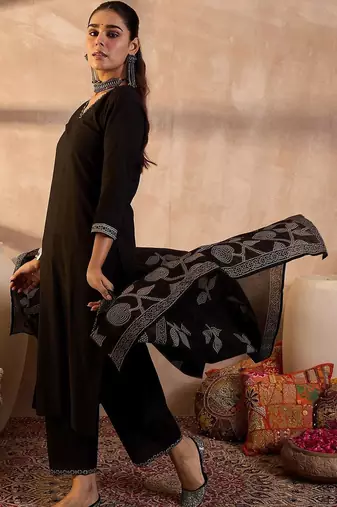 Women Ethnic Motifs Embroidered Regular Mirror Work Pure Cotton Kurta with Trousers & With Dupatta