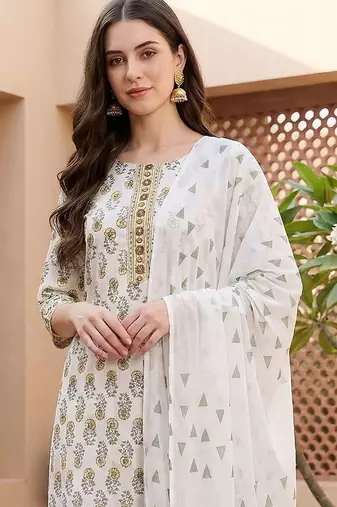 Women Ethnic Motifs Printed Regular Pure Cotton Kurta with Trousers & With Dupatta
