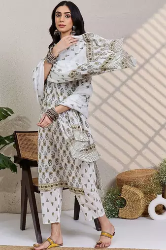 Women Ethnic Motifs Printed Regular Pure Cotton Kurta with Trousers & With Dupatta