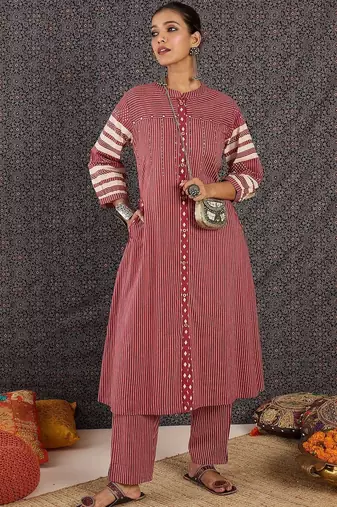 Women Printed Regular Mirror Work Kurta with Trousers