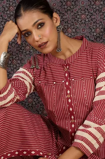 Women Printed Regular Mirror Work Kurta with Trousers