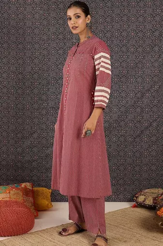 Women Printed Regular Mirror Work Kurta with Trousers