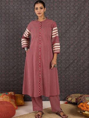 Women Printed Regular Mirror Work Kurta with Trousers 5