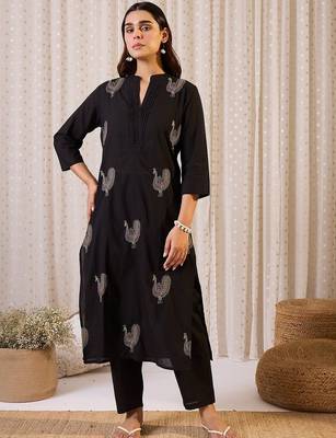 Women Ethnic Motifs Embroidered Regular Thread Work Cotton Kurta Set 5