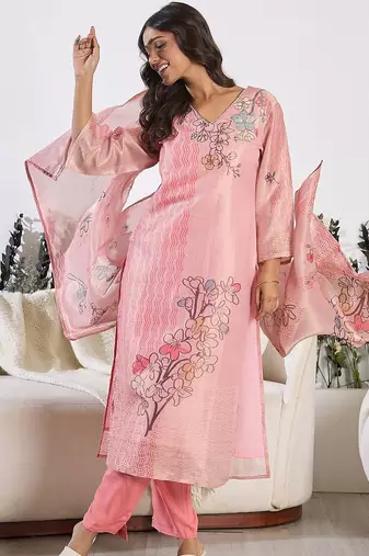 Floral Printed Round Neck Straight Kurta With Trousers & Dupatta