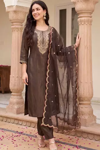 Women Ethnic Motifs Embroidered Regular Liva Kurta with Trousers & With Dupatta