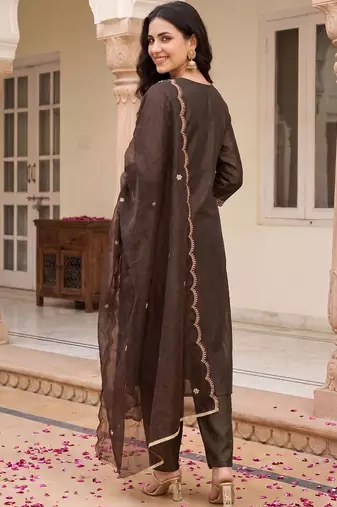 Women Ethnic Motifs Embroidered Regular Liva Kurta with Trousers & With Dupatta