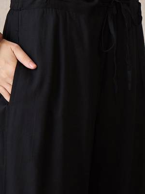 Floral Embroidered Notch Neck Empire Thread Work A-Line Kurta With Palazzo 3