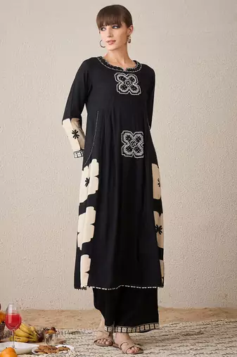Floral Embroidered Notch Neck Empire Thread Work A-Line Kurta With Palazzo