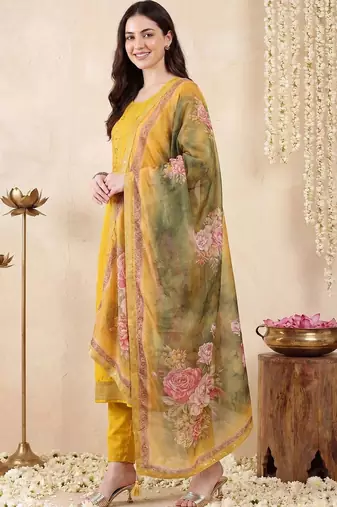 Women Ethnic Woven design Regular Thread Work Kurta with Trousers & With Dupatta