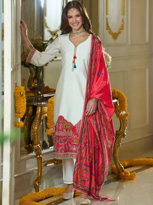 Women Ethnic Motifs Printed Kurta with Trousers & Dupatta 5