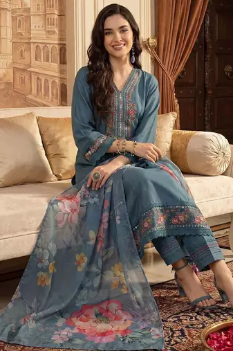 Women Floral Embroidered Regular Thread Work Kurta with Trousers & With Dupatta