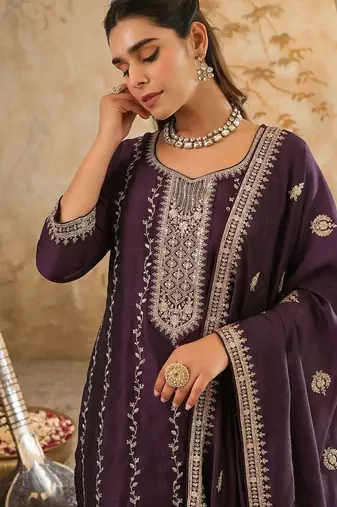 Women Embroidered Straight Kurta Trousers With Dupatta Set