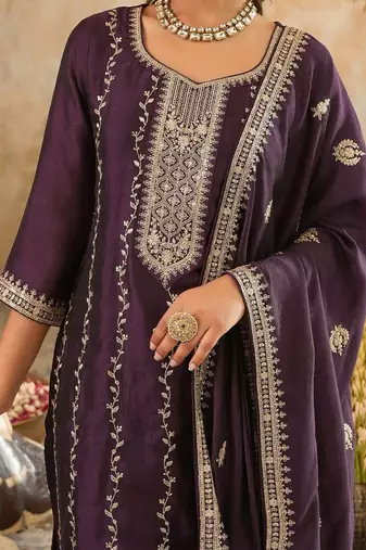 Women Embroidered Straight Kurta Trousers With Dupatta Set