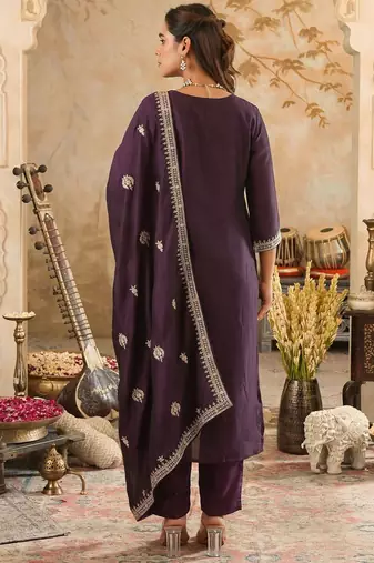 Women Embroidered Straight Kurta Trousers With Dupatta Set