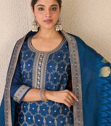 Women Ethnic Motifs Embroidered Regular Kurta with Trousers & With Dupatta