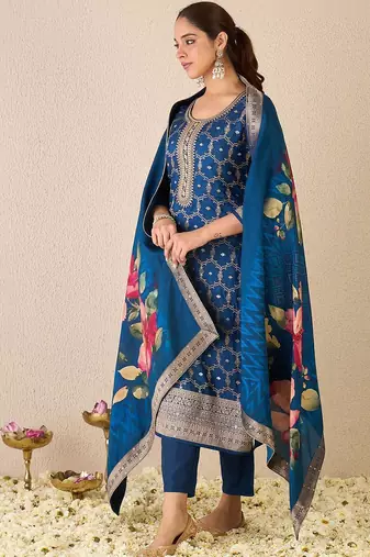 Women Ethnic Motifs Embroidered Regular Kurta with Trousers & With Dupatta