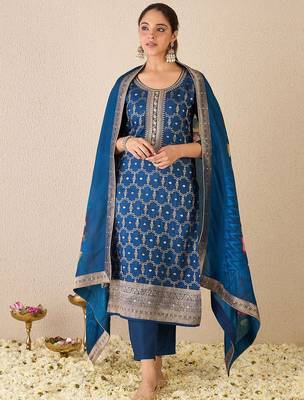 Women Ethnic Motifs Embroidered Regular Kurta with Trousers & With Dupatta 7