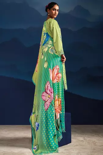 Women Floral Embroidered Regular Thread Work Kurta with Trousers & With Dupatta