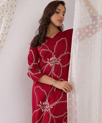 Women Floral Embroidered Regular Thread Work Kurta with Palazzos 3