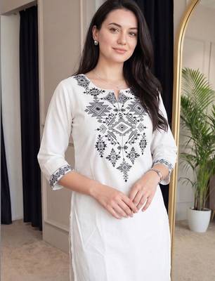 Women Ethnic Motifs Embroidered Regular Thread Work Pure Cotton Kurta with Trousers 3