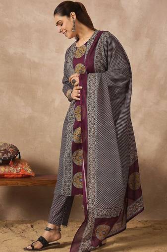 Women Ethnic Motifs Printed Regular Sequinned Pure Cotton Kurta with Trousers & With Dupatta