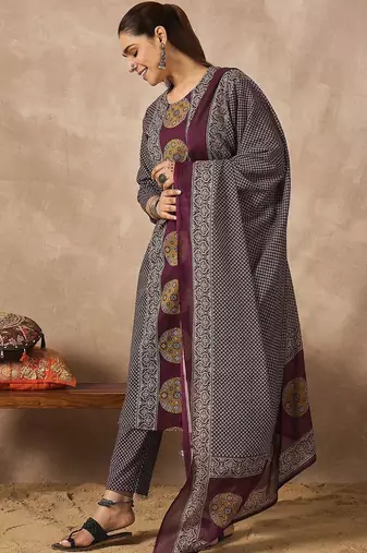 Women Ethnic Motifs Printed Regular Sequinned Pure Cotton Kurta with Trousers & With Dupatta