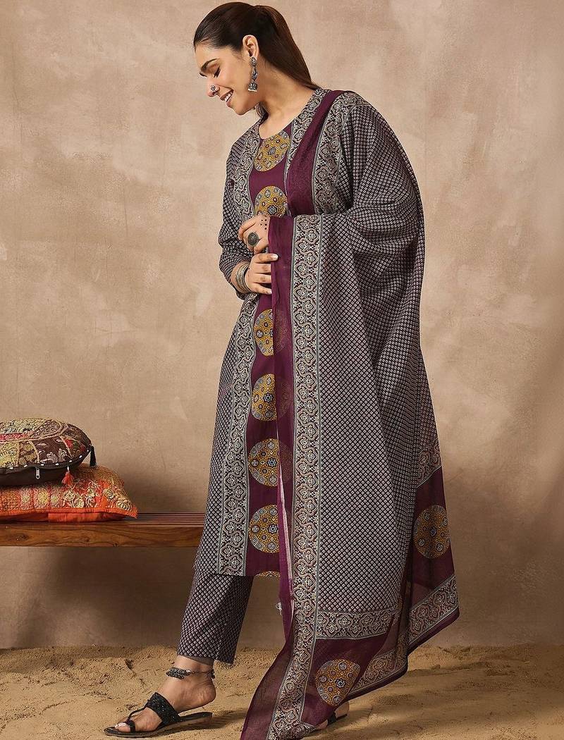 Women Ethnic Motifs Printed Regular Sequinned Pure Cotton Kurta with Trousers & With Dupatta
