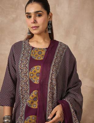 Women Ethnic Motifs Printed Regular Sequinned Pure Cotton Kurta with Trousers & With Dupatta 4