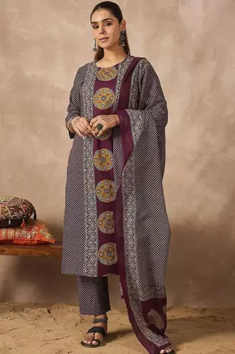 Women Ethnic Motifs Printed Regular Sequinned Pure Cotton Kurta with Trousers & With Dupatta