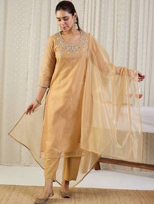 Ethnic Motifs Embroidered Regular Thread Work Kurta With Trousers & Dupatta 4