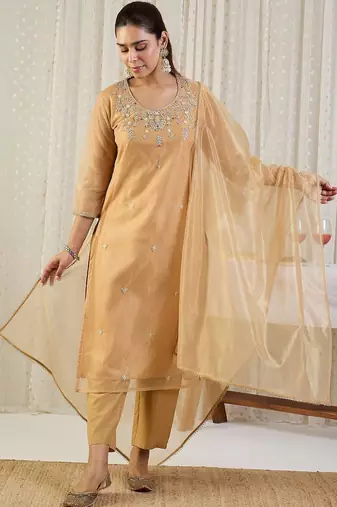 Ethnic Motifs Embroidered Regular Thread Work Kurta With Trousers & Dupatta