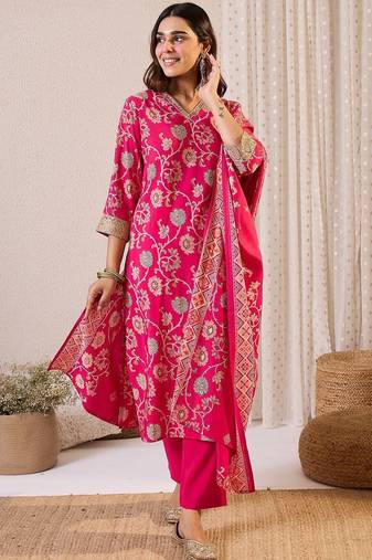 Floral Printed Notch Neck Chanderi Silk Straight Kurta & Trousers With Dupatta