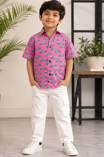 Boys pink cotton car print shirt